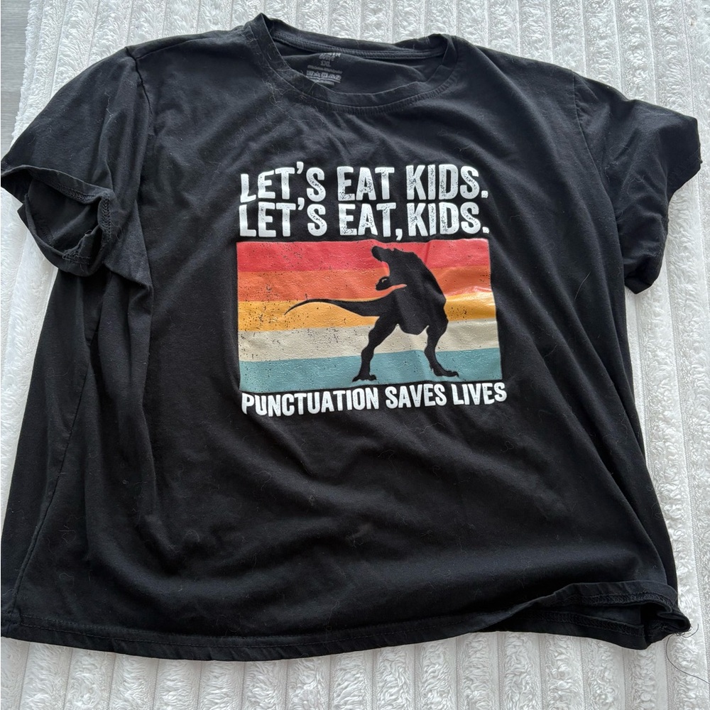 SHEIN Black and Red Short Sleeve Tee with Humorous Graphic